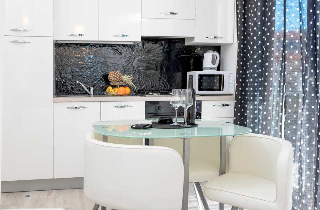 Apartment Antonio Baška Voda Esterno foto