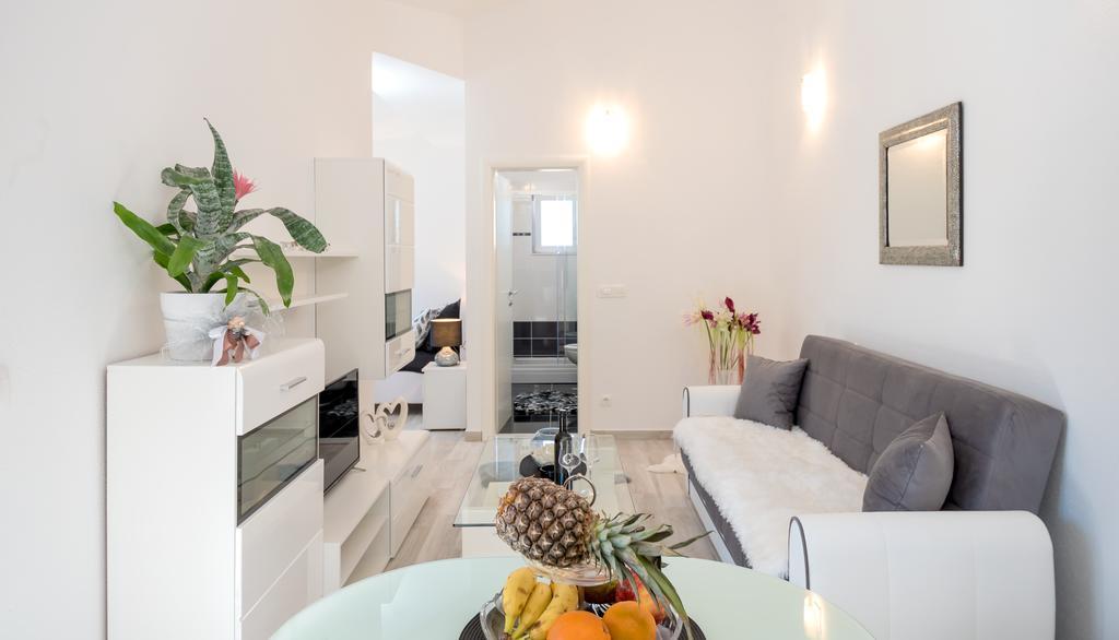 Apartment Antonio Baška Voda Esterno foto