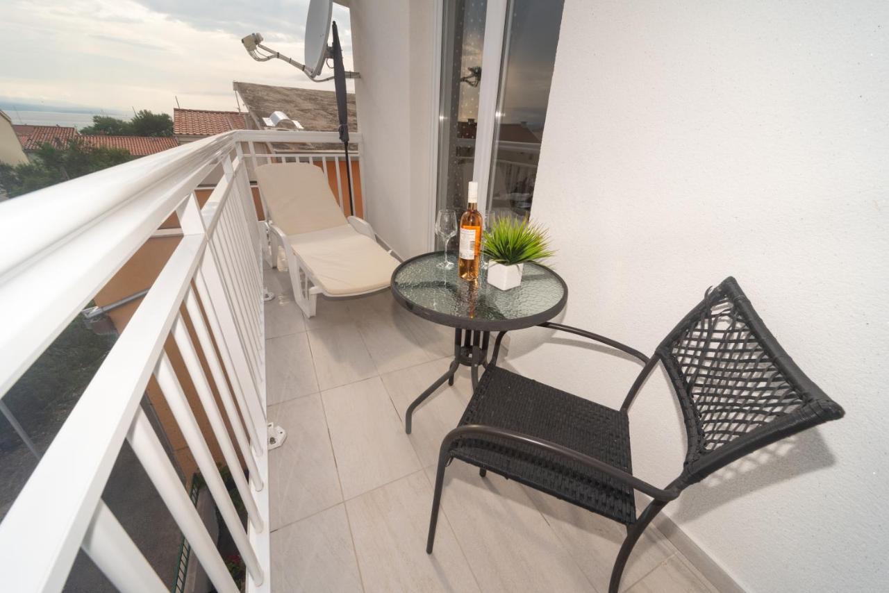 Apartment Antonio Baška Voda Esterno foto