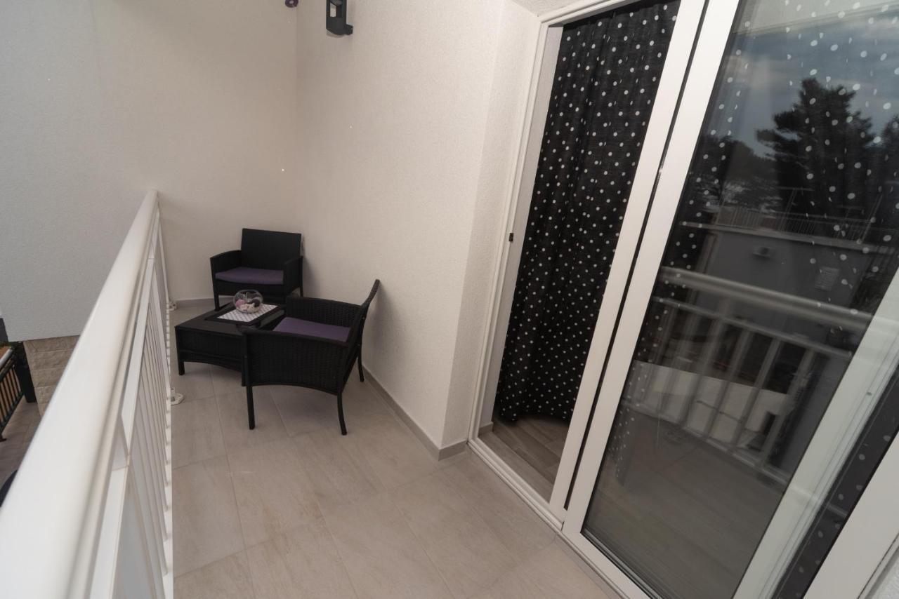 Apartment Antonio Baška Voda Esterno foto